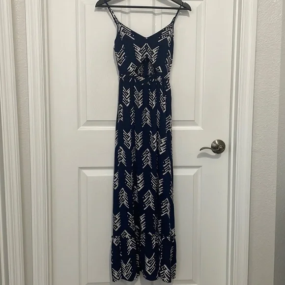 aerie | Dresses | Aerie Navy Print Cut Out Maxi Dress | Poshmark aerie | Dresses | Aerie Navy Print Cut Out Maxi Dress | Poshmark